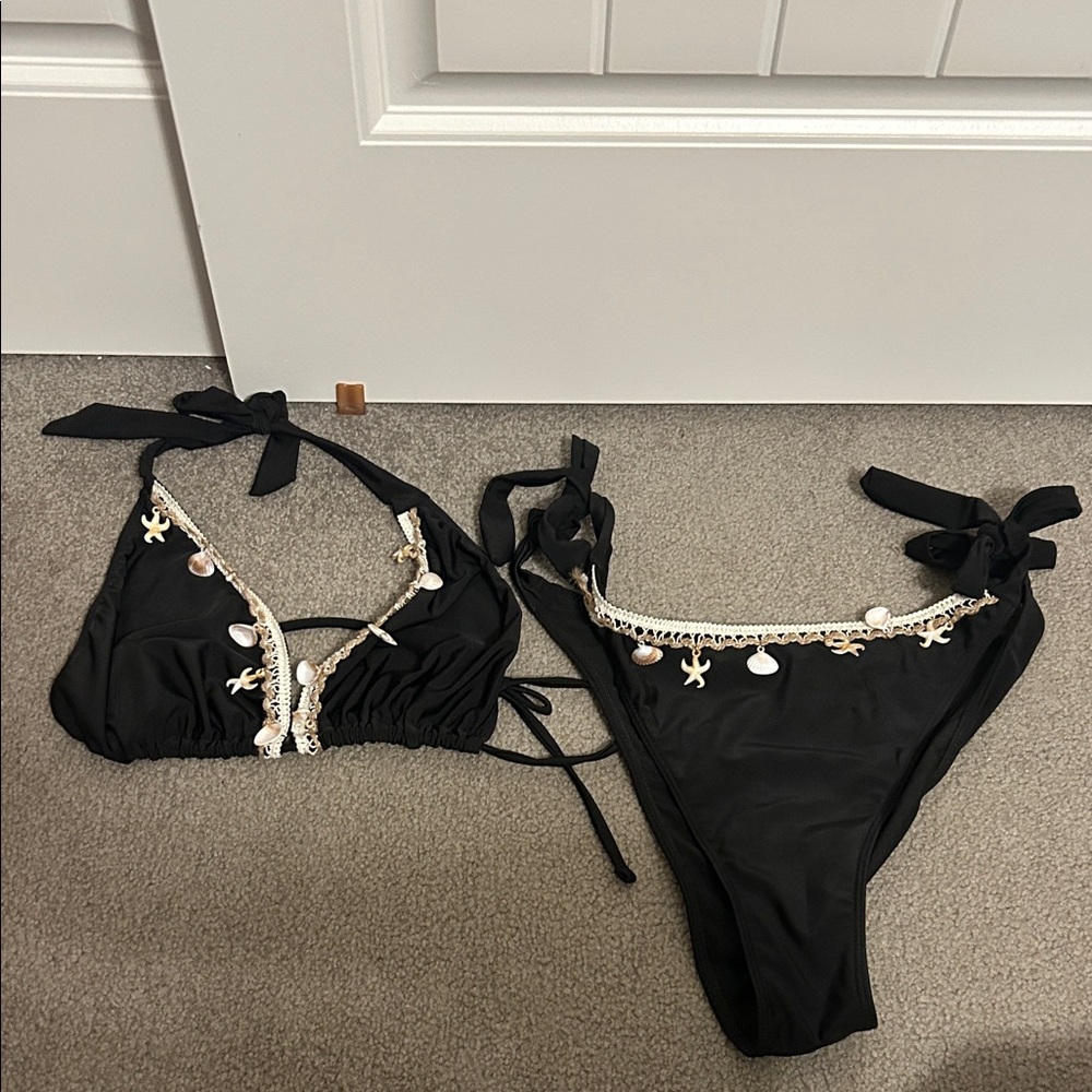 SHEIN Black Triangle Bikini Set